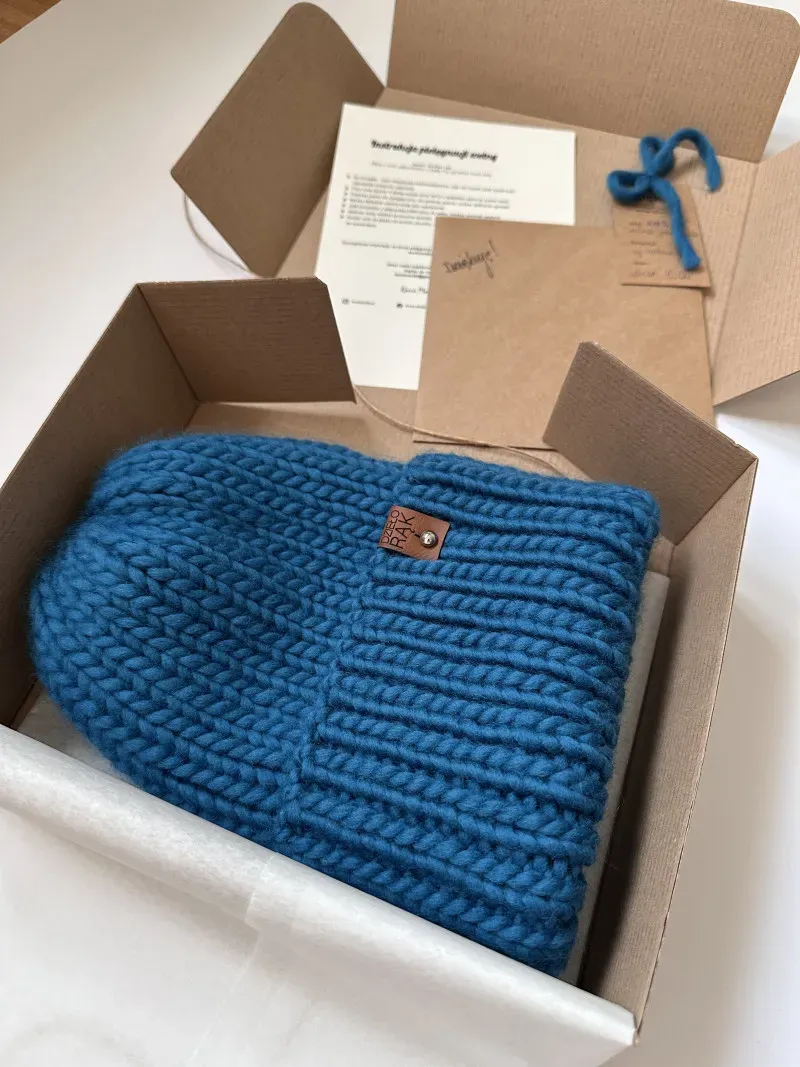 Czapki robione na drutach